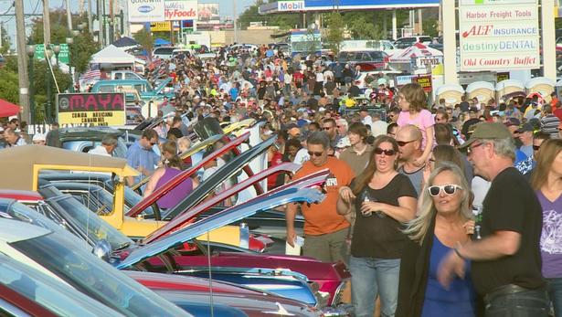 Metro Cruise MAIN EVENT at Rogers Plaza